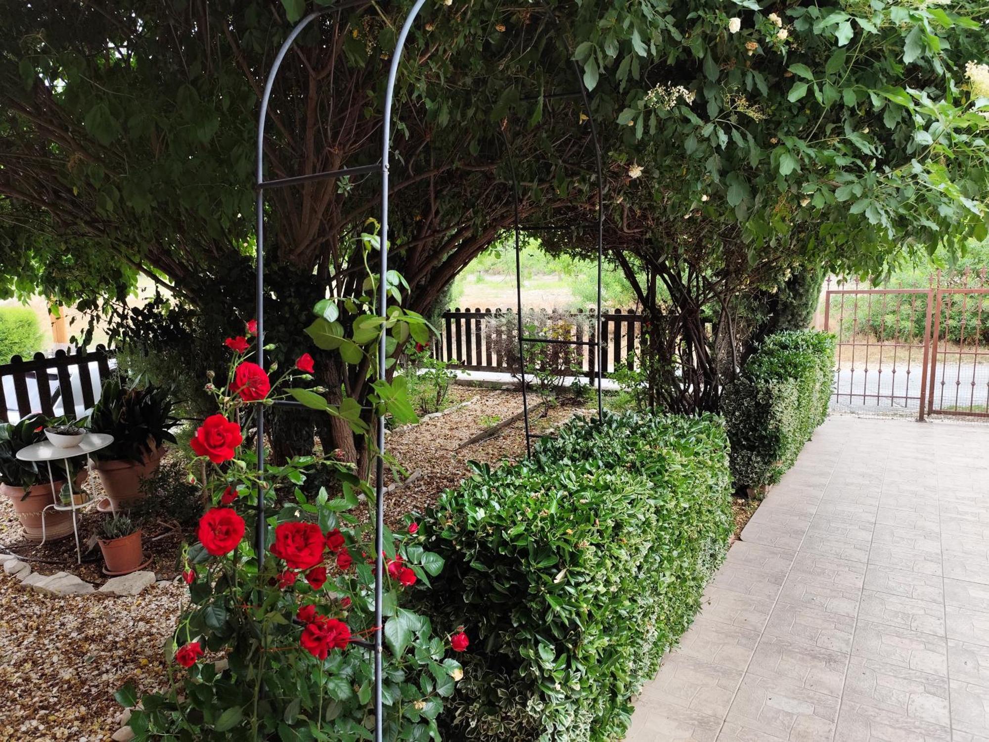 Roses Villa Trimiklini Экстерьер фото